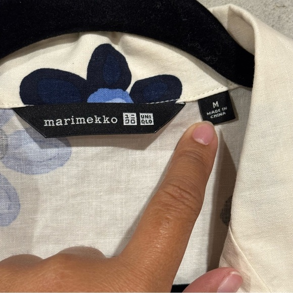 Uniqlo x Marimekko NWT Women’s Size Medium Floral Linen Blend Button Up Shirt - Picture 3 of 7
